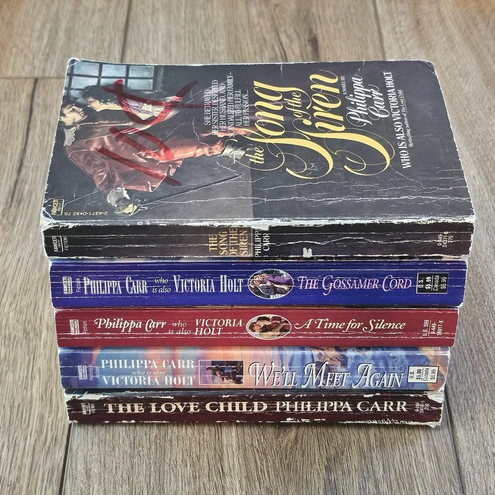 Vintage Philippa Carr Gothic Romance Paperback 5-Book Lot Daughters of England
